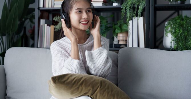 Five Powerful Podcasts That Explore Cult Psychology and Coercive Control image